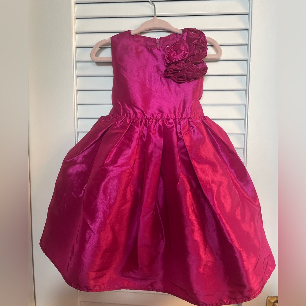Dorissa Taffeta Dress, Chrinoline.3D Rosettes,Rhinestone Accents, Size 18m